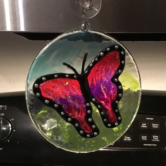 Hand Painted Stained Glass Butterfly on 5 X 5 1/2 inch Acrylic oval - Picture 1 of 3